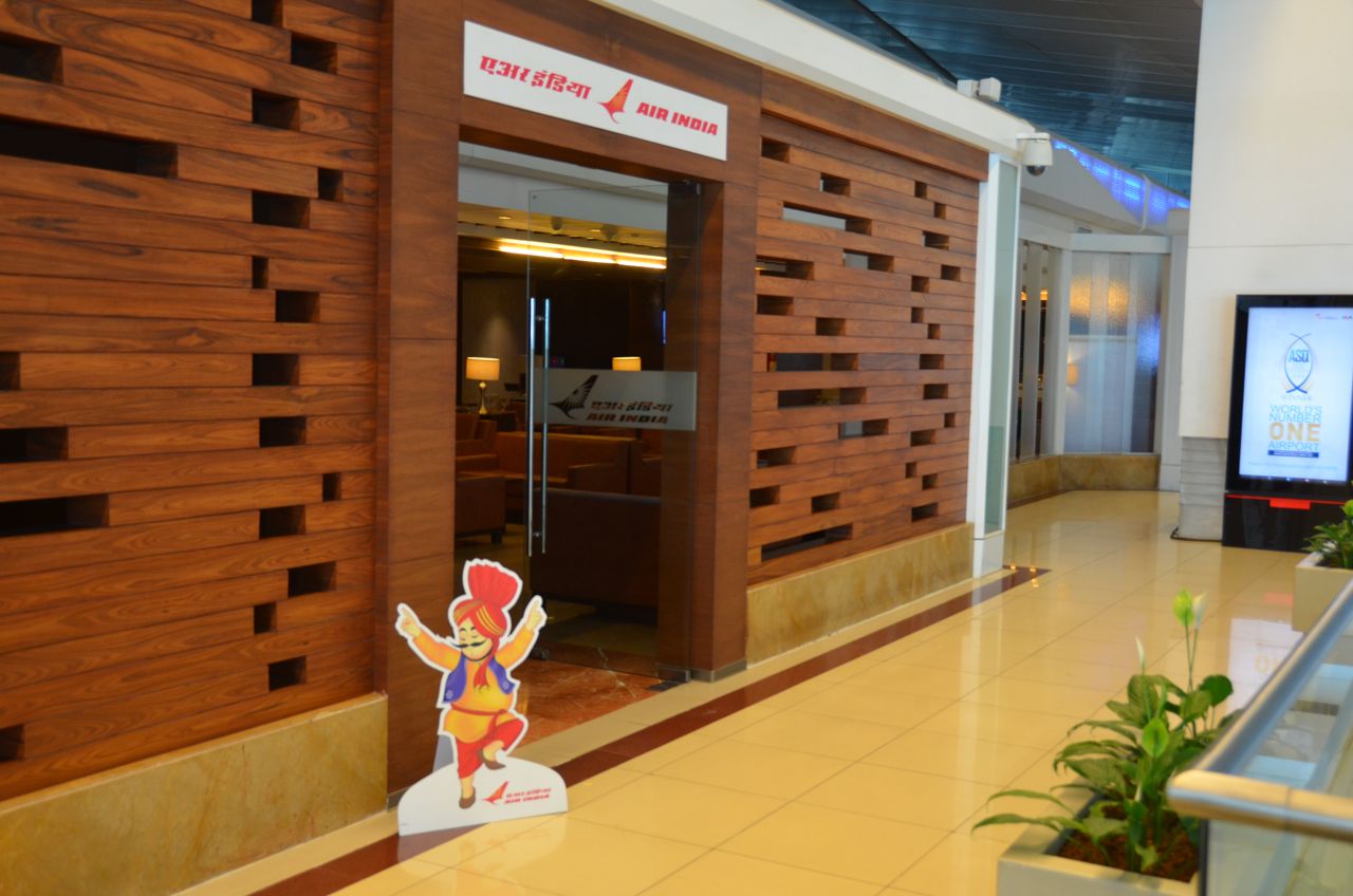 Review: Air India Maharajah Domestic Lounge, Indira Ghandi New