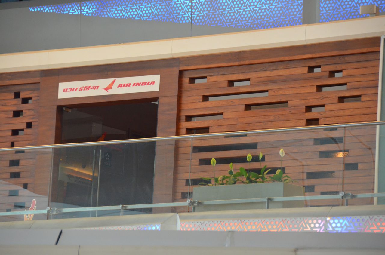 Review: Air India Maharajah Domestic Lounge, Indira Ghandi New