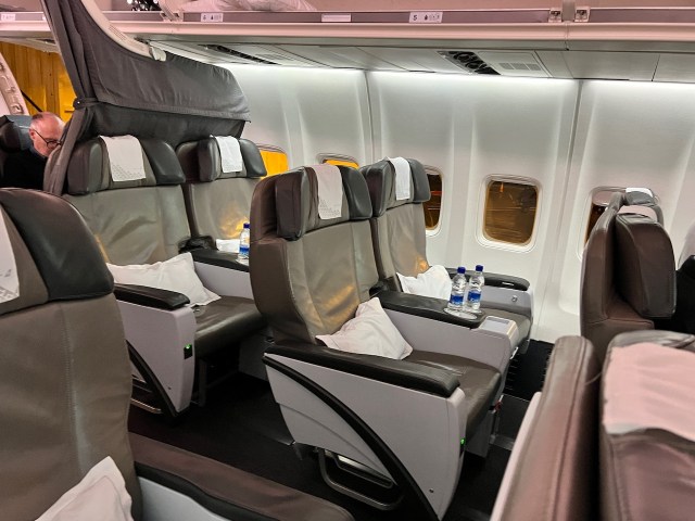 review-icelandair-saga-class-b757-reykjav-k-keflavik-paris