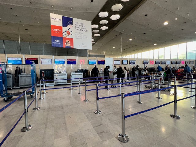 Review: Salon Paul Maxence Business Lounge – Paris Roissy Charles de ...